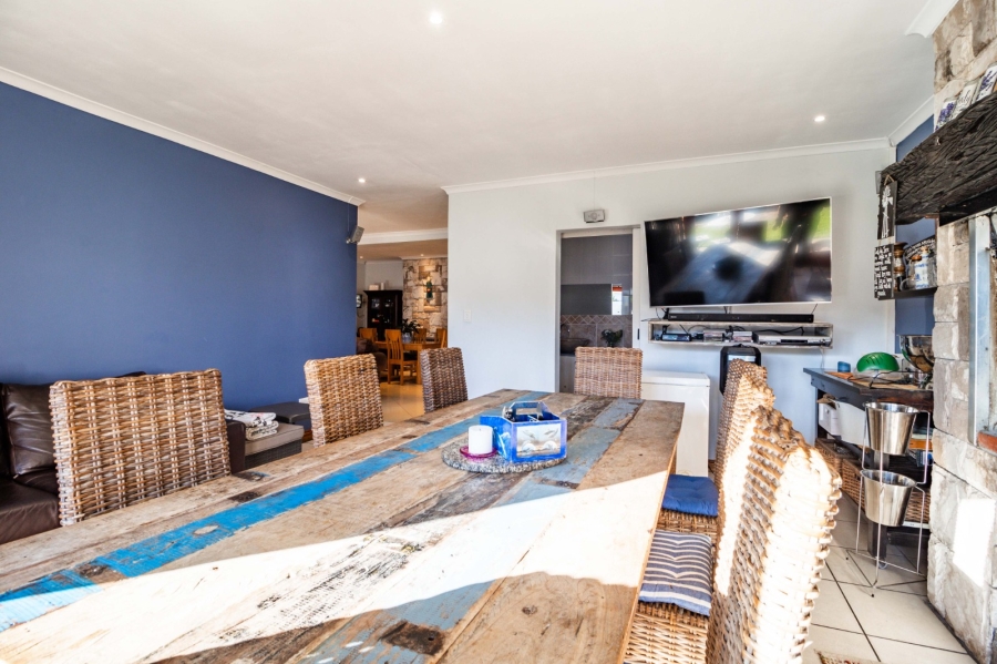 4 Bedroom Property for Sale in Rondebosch East Western Cape